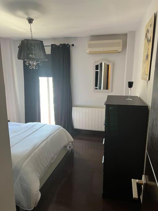 Piso Centrico Y Tranquilo Apartman Jaén Kültér fotó